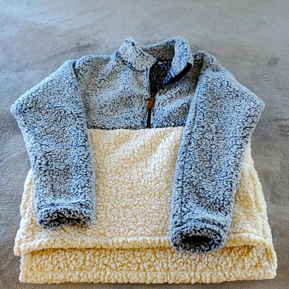 NWOT Blue/Cream Sherpa Sweater